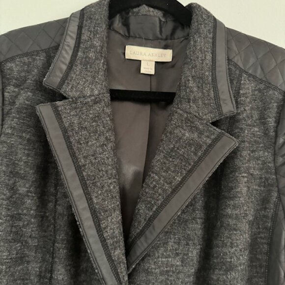 Laura Ashley Wool Quilted Sleeve Gray and Black Jacket Size Large - Picture 6 of 8